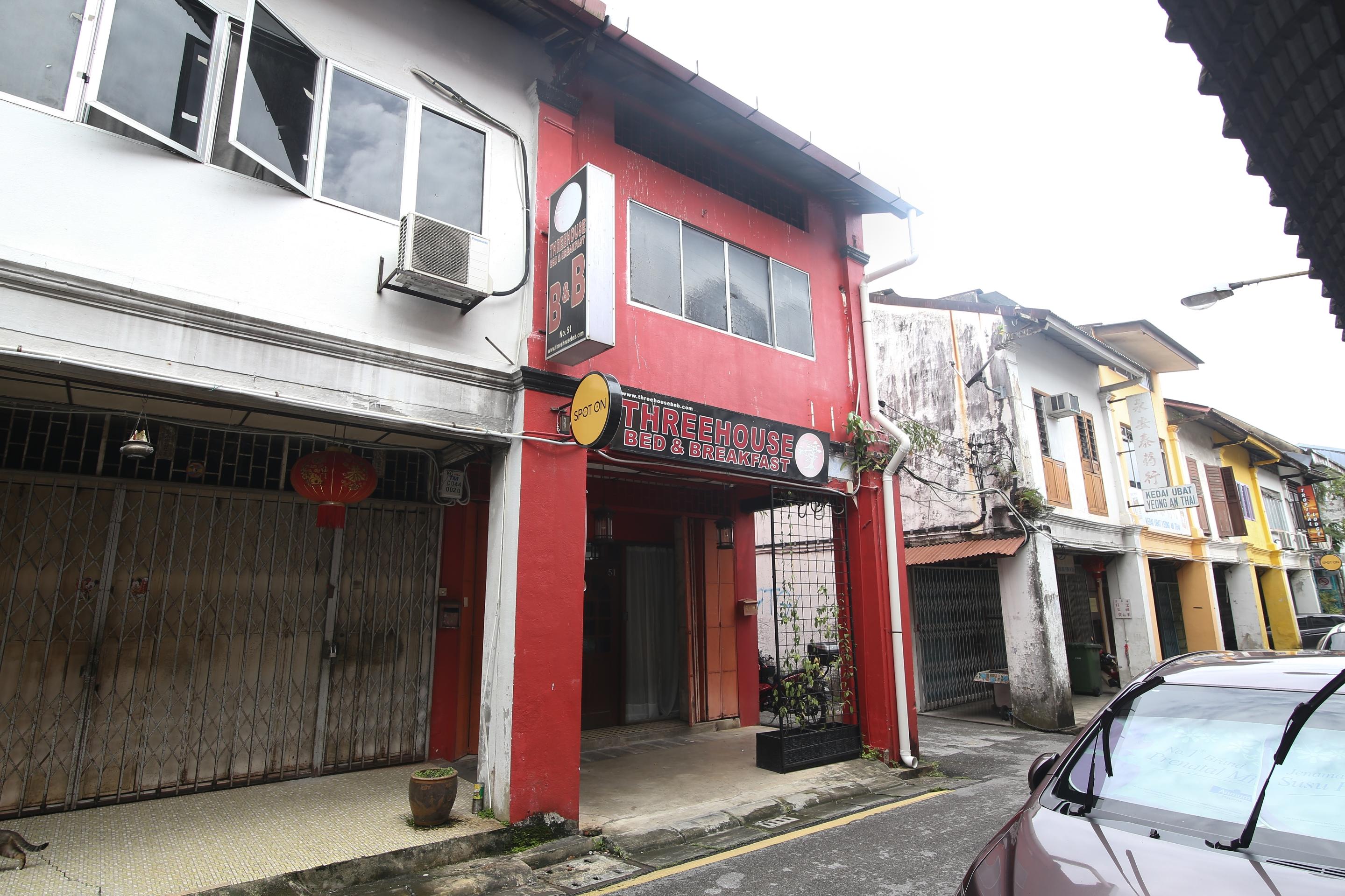 Spot On 90141 Threehouse Bed & Breakfast Kuching Eksteriør bilde